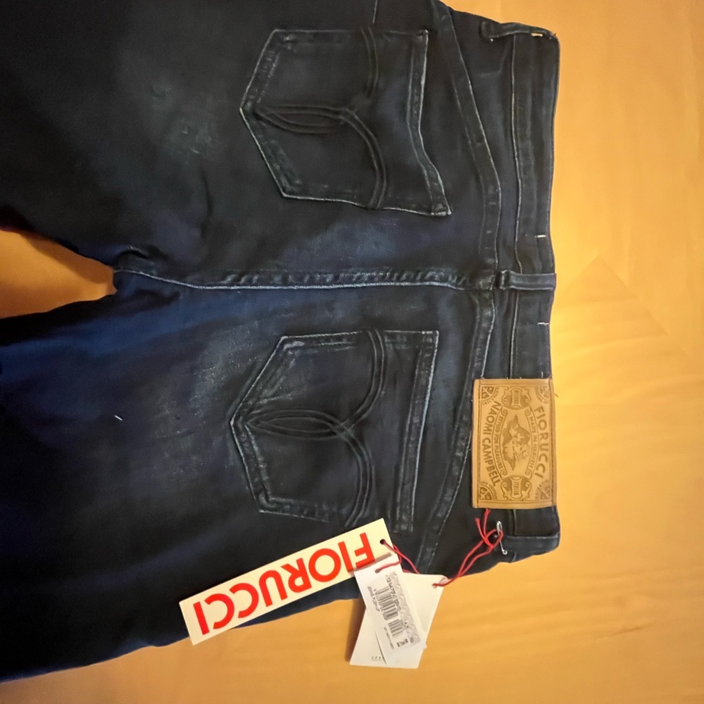 BNWT, Fiorucci push up jeans size 28